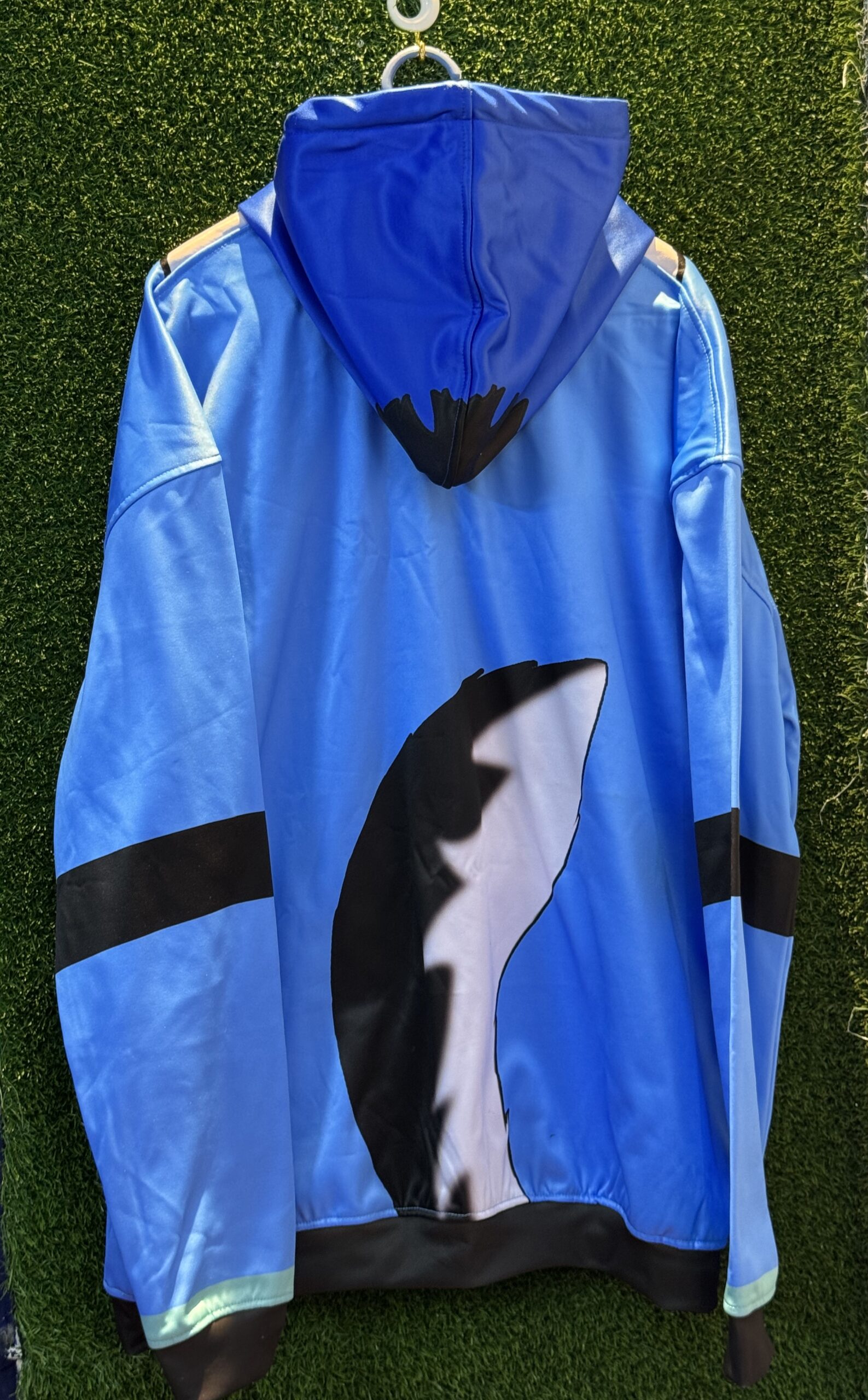 black and blue back