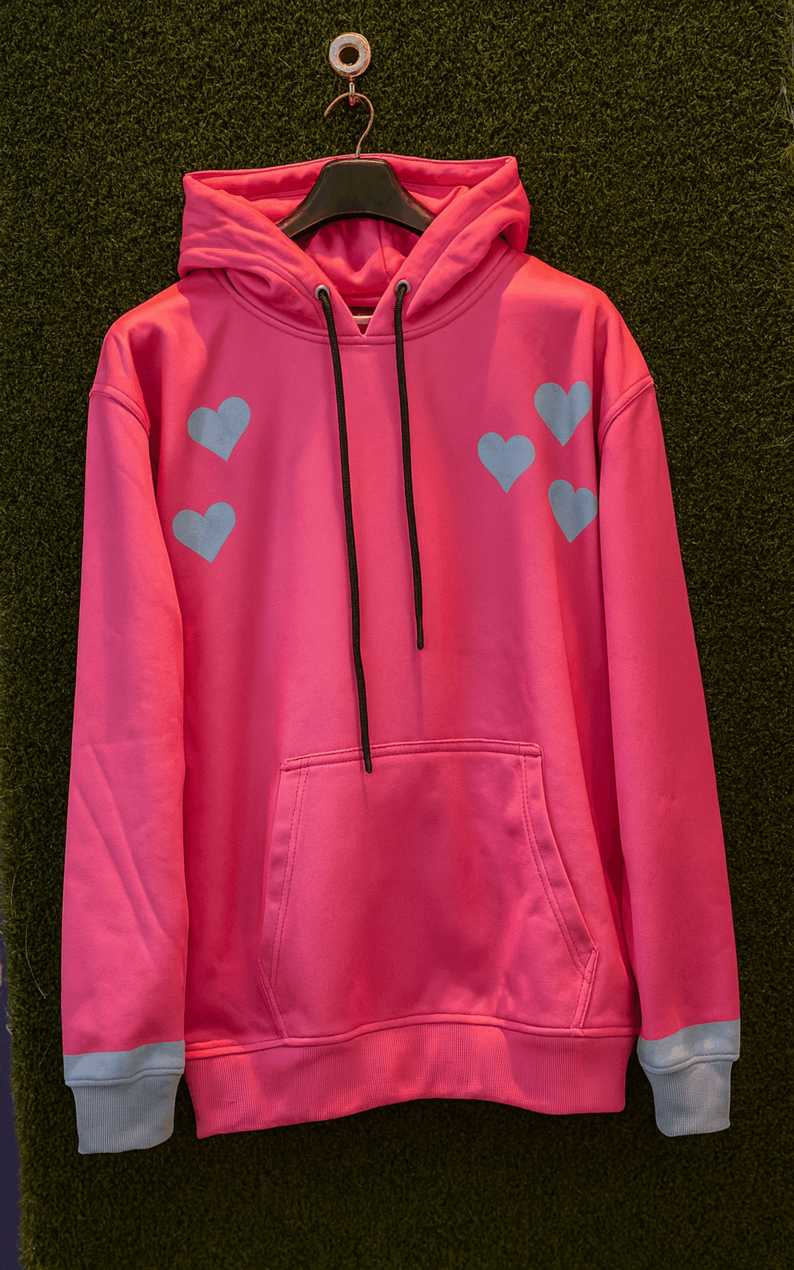 pink hoodie resized 2500×4000